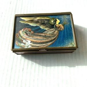 Lynn Bywaters Handcrafted via Vermont  artwork  trinket box  SZ 3”x4”approx.